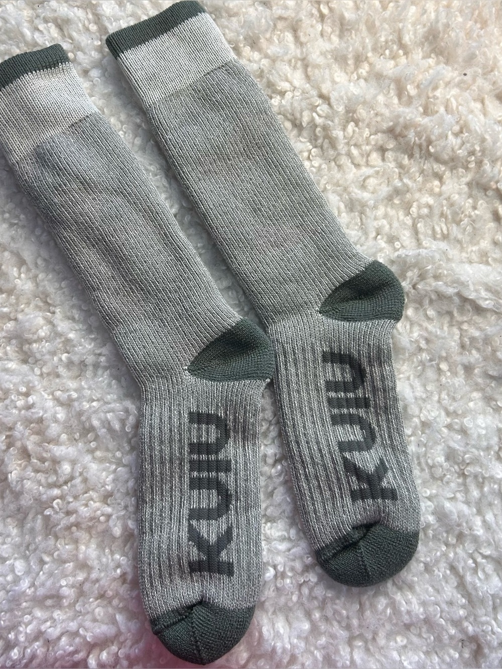 KUIU green and grayish wool socks - Picture 4 of 4